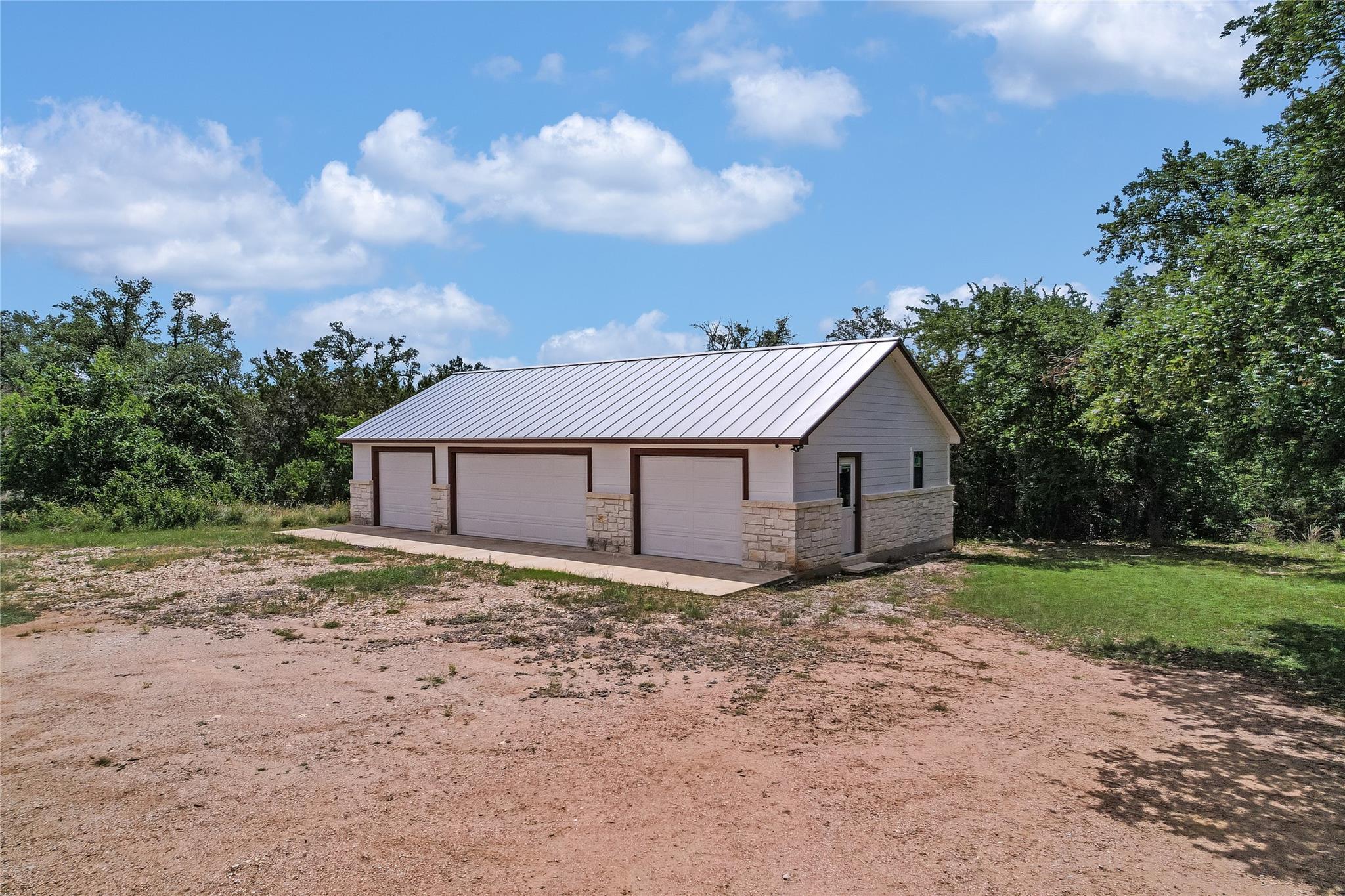 199 Middleton Road Spicewood TX 78669