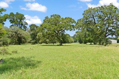 1010 Saint Delight Road Paige TX 78659