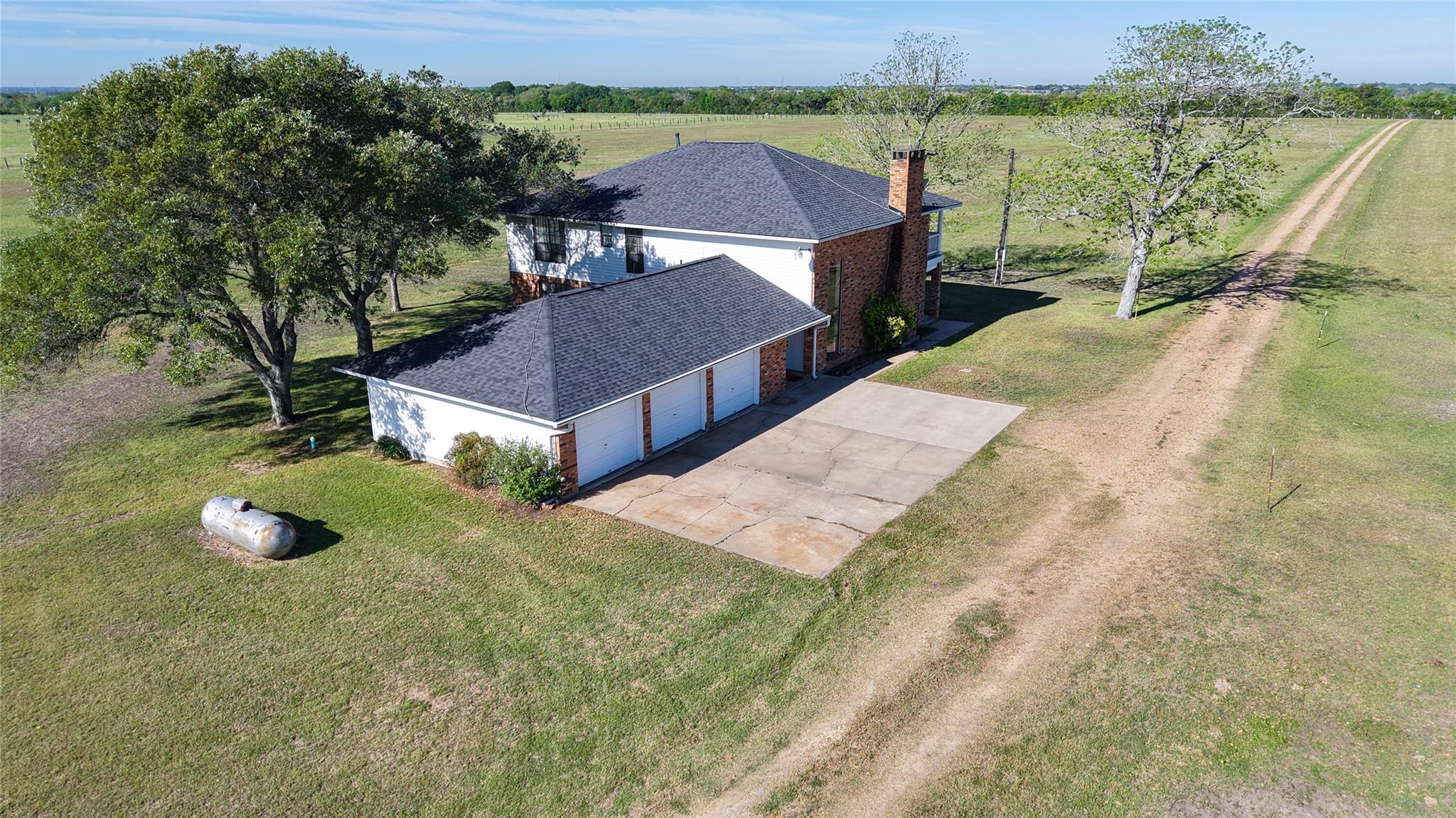 2745 Holub Road Schulenburg TX 78956