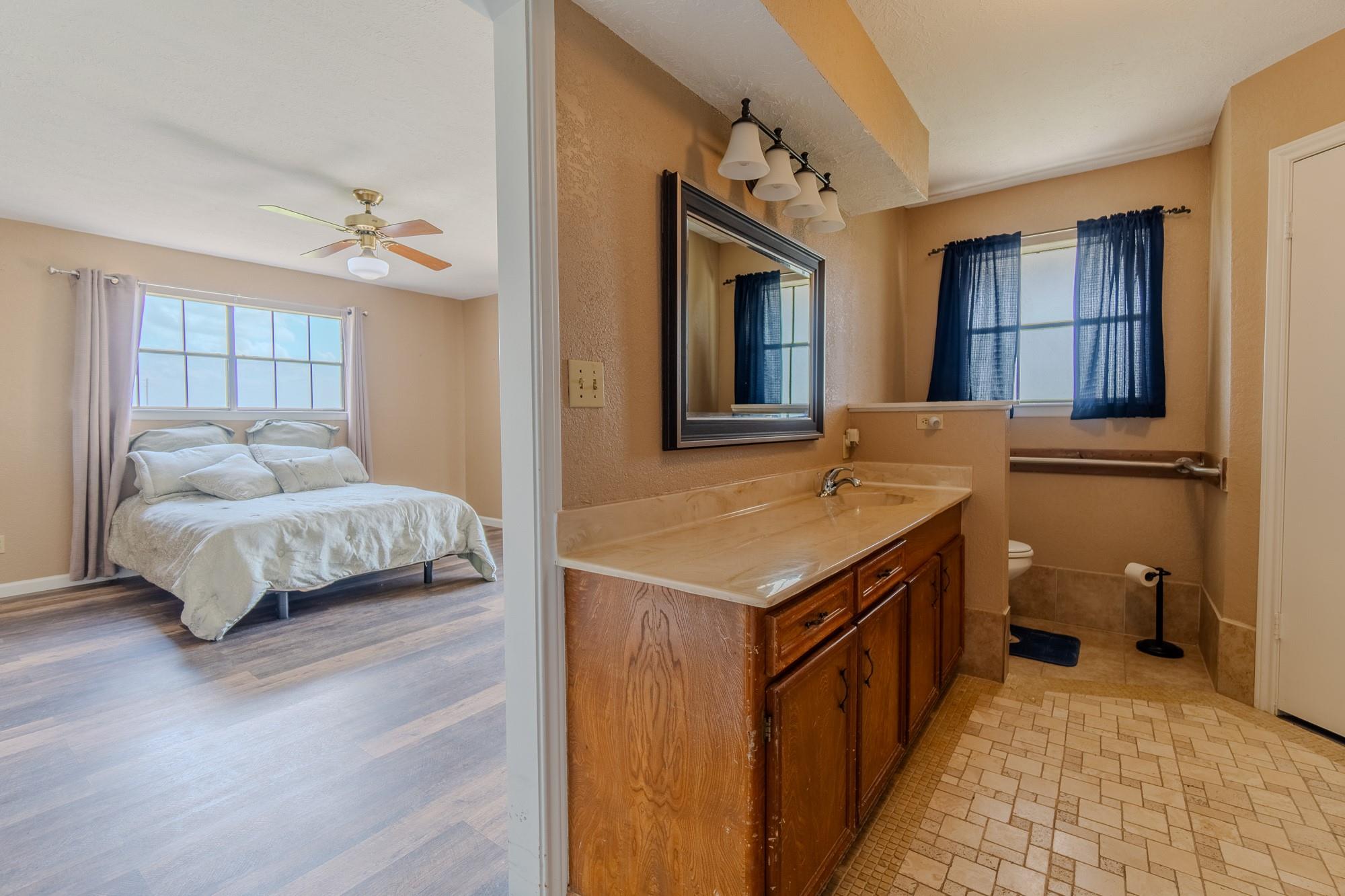 2745 Holub Road Schulenburg TX 78956