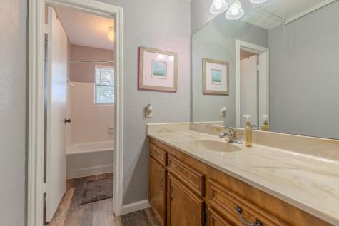 2745 Holub Road Schulenburg TX 78956
