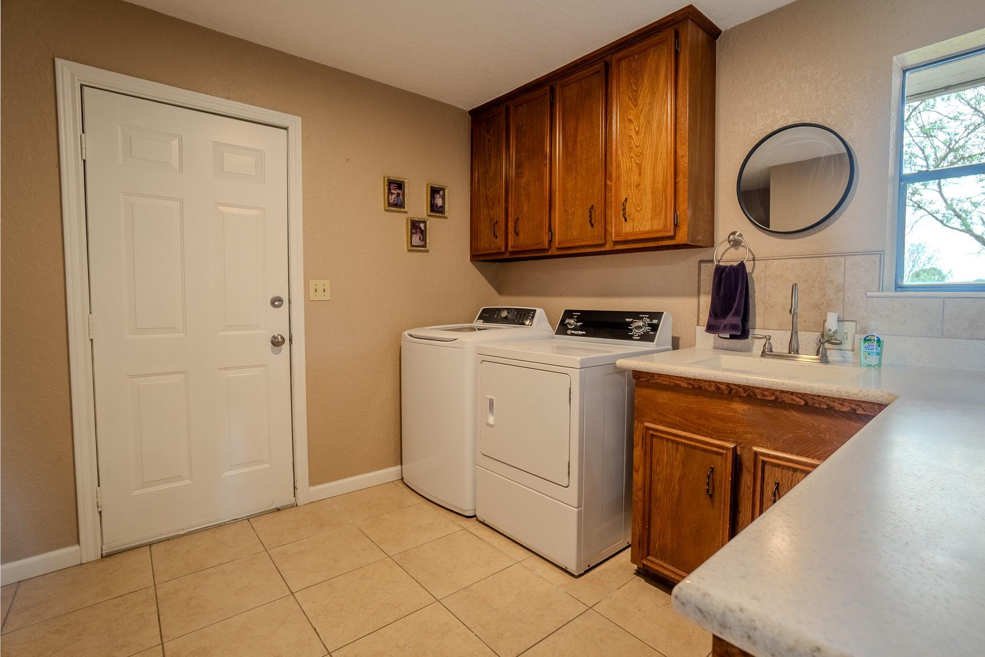 2745 Holub Road Schulenburg TX 78956