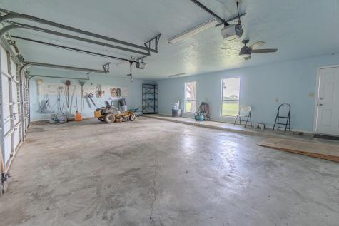2745 Holub Road Schulenburg TX 78956