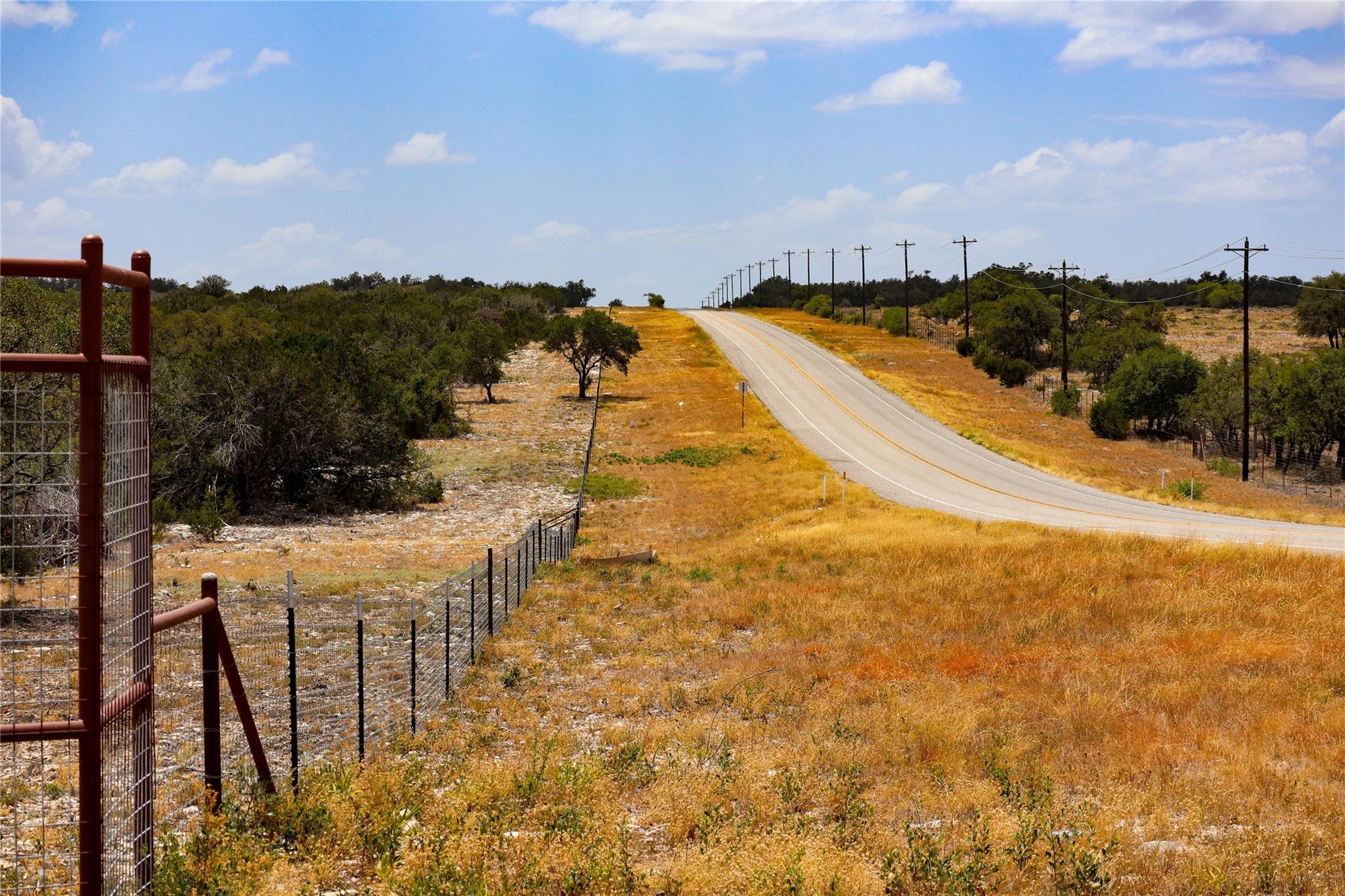 674ACRES Us-83 Highway Mountain Home TX 78058