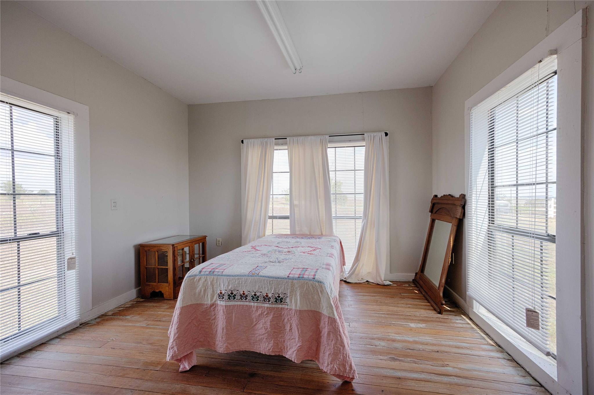 398 County Road 264 Road Moulton TX 77975