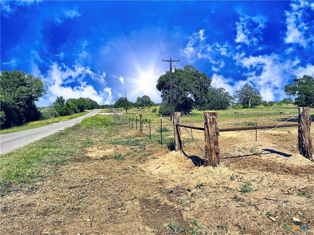 5350 Soda Springs Road Luling TX 78648