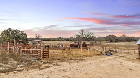 1274 County Road 2806 Lampasas TX 76550