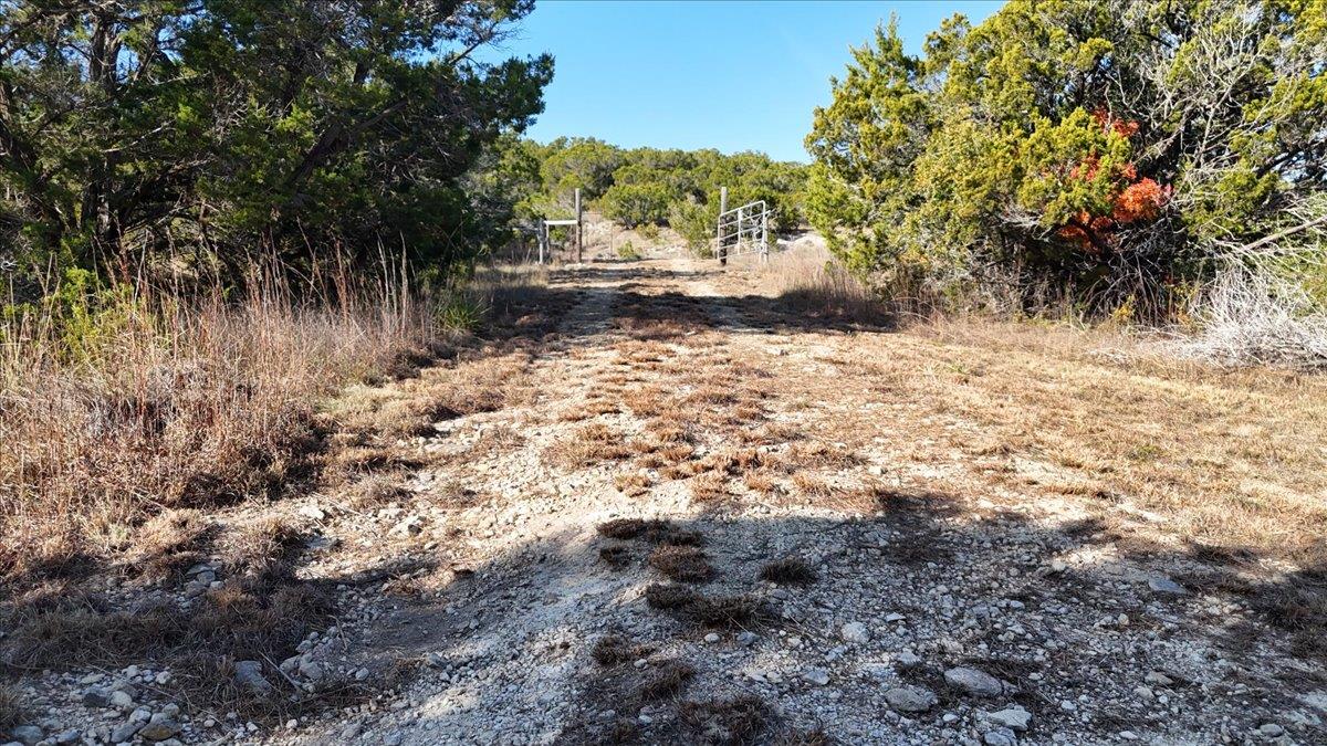 445-455 E Skyline Acres Wimberley TX 78676