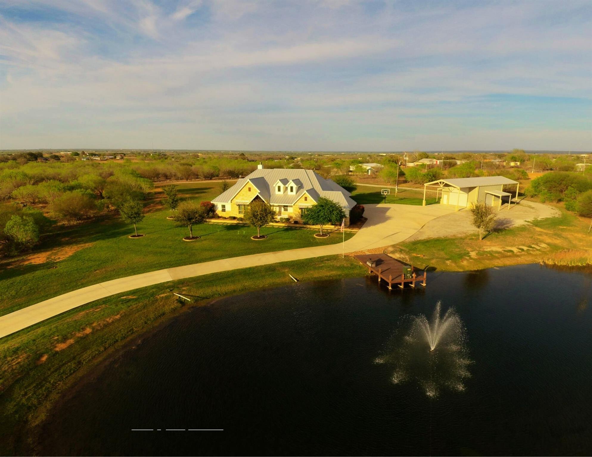 1980 County Road 361 La Vernia TX 78121