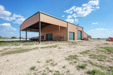 1155 County Road 304 Oglesby TX 76561