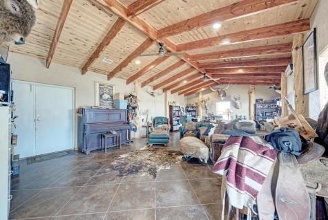 1155 County Road 304 Oglesby TX 76561