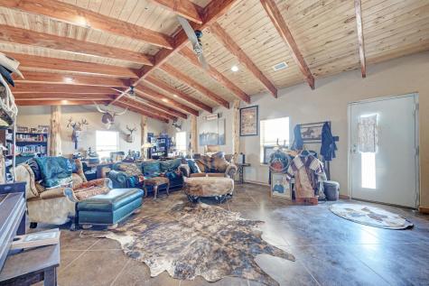 1155 County Road 304 Oglesby TX 76561