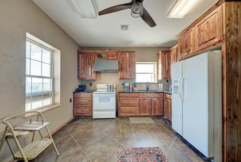 1155 County Road 304 Oglesby TX 76561