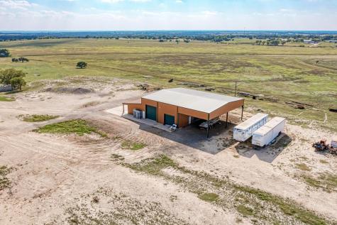 1155 County Road 304 Oglesby TX 76561