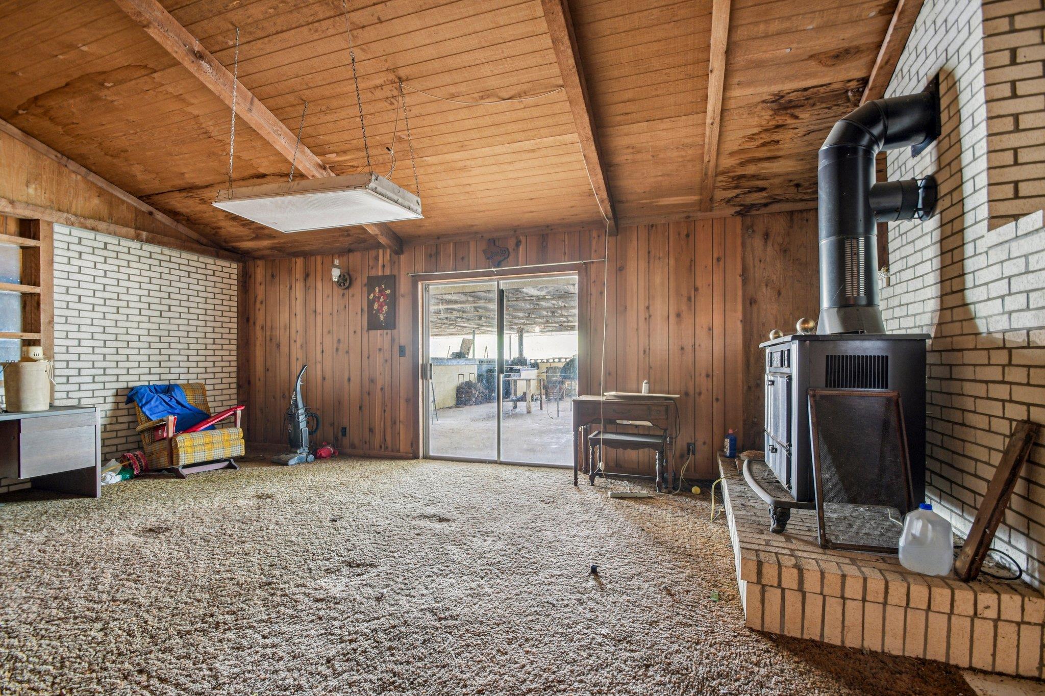 3200 Cattlemens Row Lockhart TX 78644