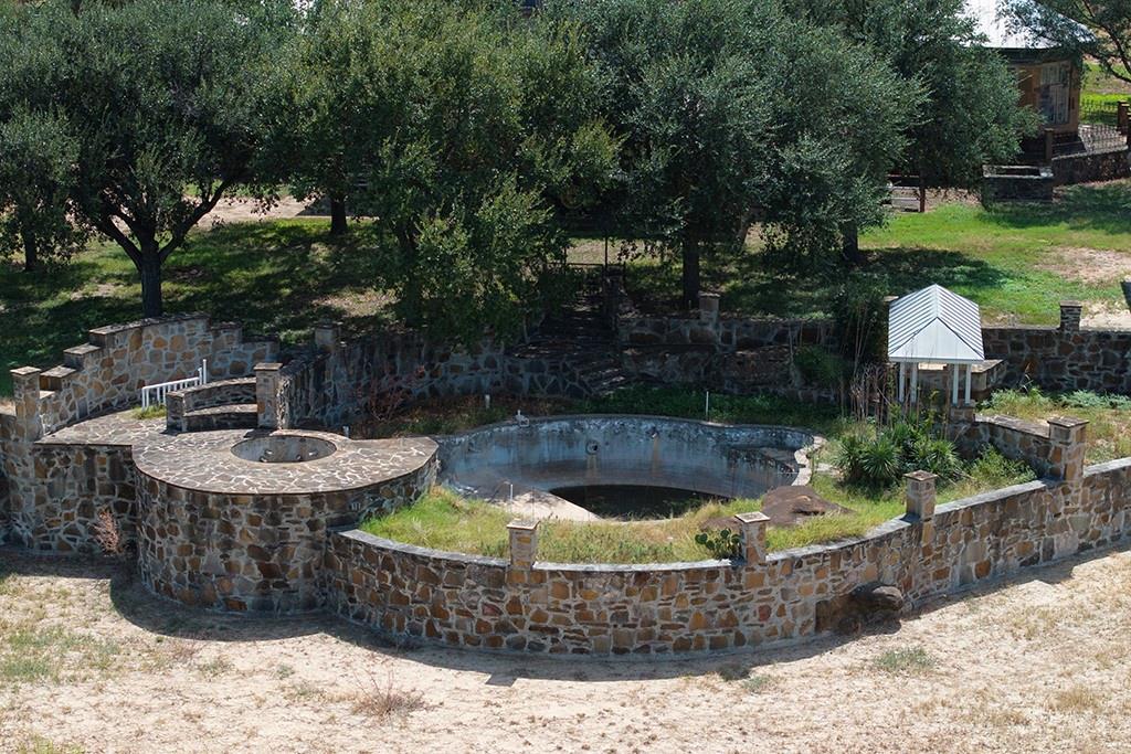 6887 Von Ormy Road Von Ormy TX 78073