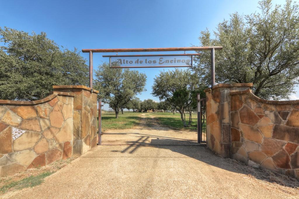 6887 Von Ormy Road Von Ormy TX 78073