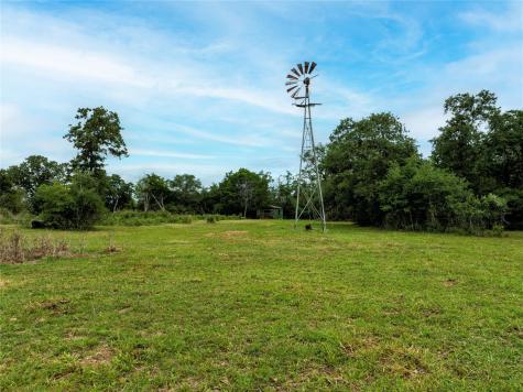 4744 Freyburg Hall Road Schulenburg TX 78956