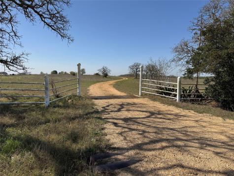 3400 Kirk Corners Harwood TX 78632