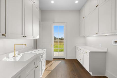 404 Blackberry Lane Washington TX 77880