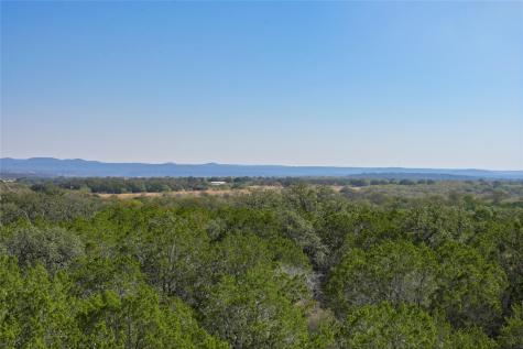 1033 Flying X Road Spicewood TX 78669