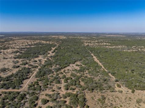 1033 Flying X Road Spicewood TX 78669