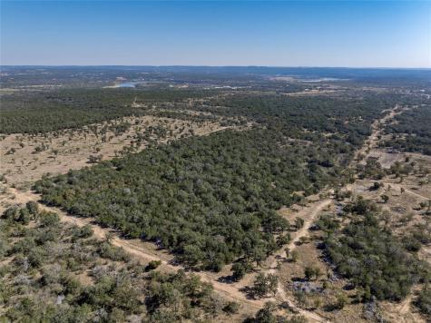 1033 Flying X Road Spicewood TX 78669