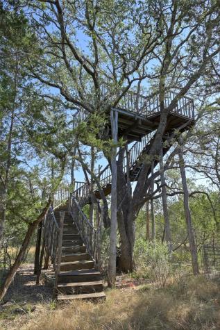 1033 Flying X Road Spicewood TX 78669