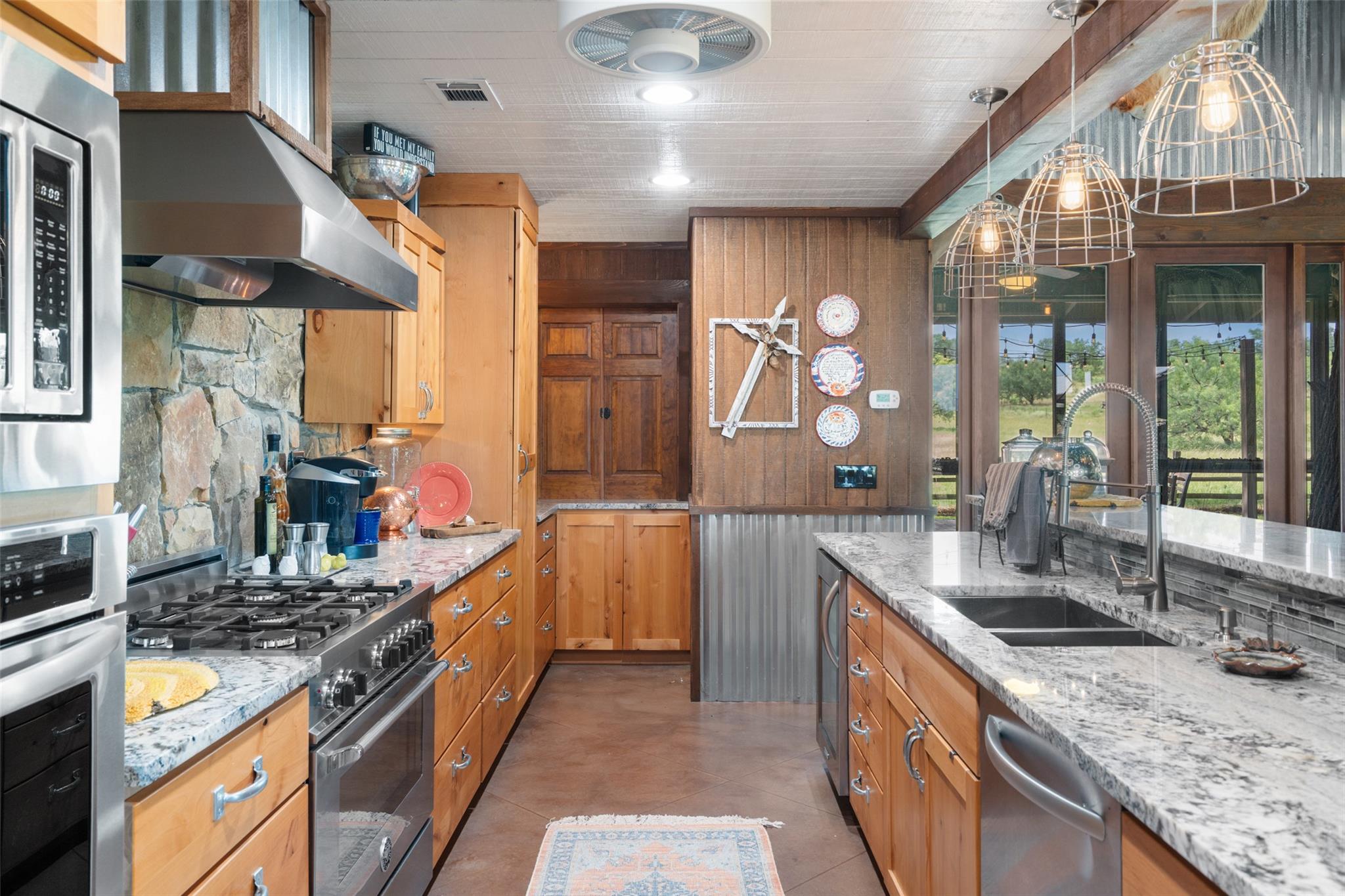 24434 E Highway 71 Horseshoe Bay TX 78657