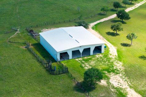 5018 Wolters Road Schulenburg TX 78956