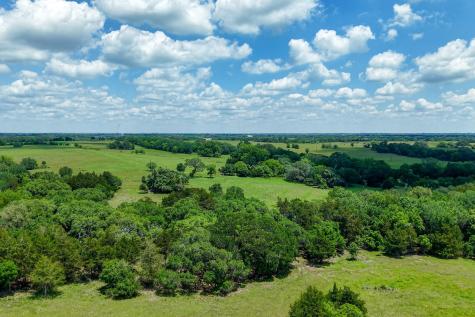 5018 Wolters Road Schulenburg TX 78956