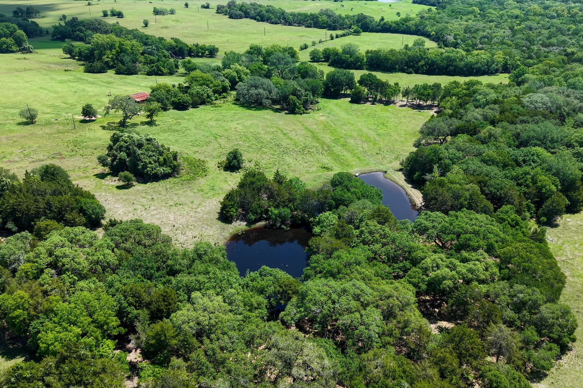 5018 Wolters Road Schulenburg TX 78956