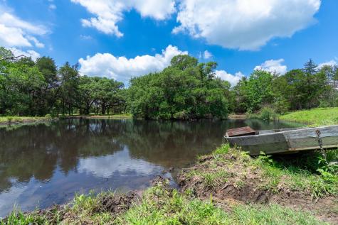 5018 Wolters Road Schulenburg TX 78956
