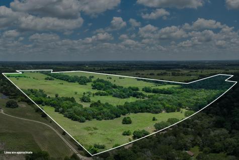 5018 Wolters Road Schulenburg TX 78956