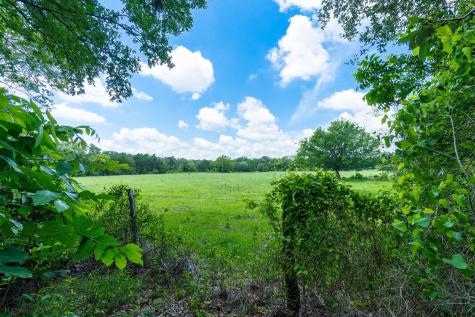 5018 Wolters Road Schulenburg TX 78956
