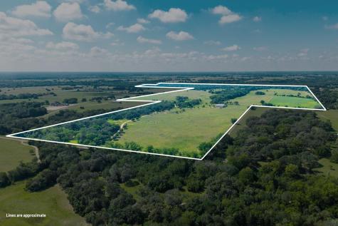 5018 Wolters Road Schulenburg TX 78956