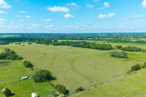 5018 Wolters Road Schulenburg TX 78956