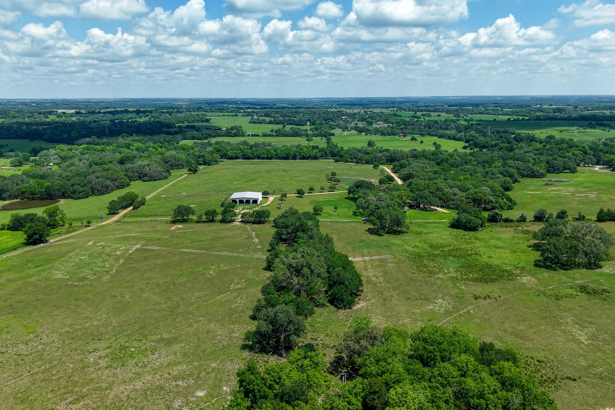 5018 Wolters Road Schulenburg TX 78956