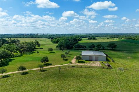 5018 Wolters Road Schulenburg TX 78956