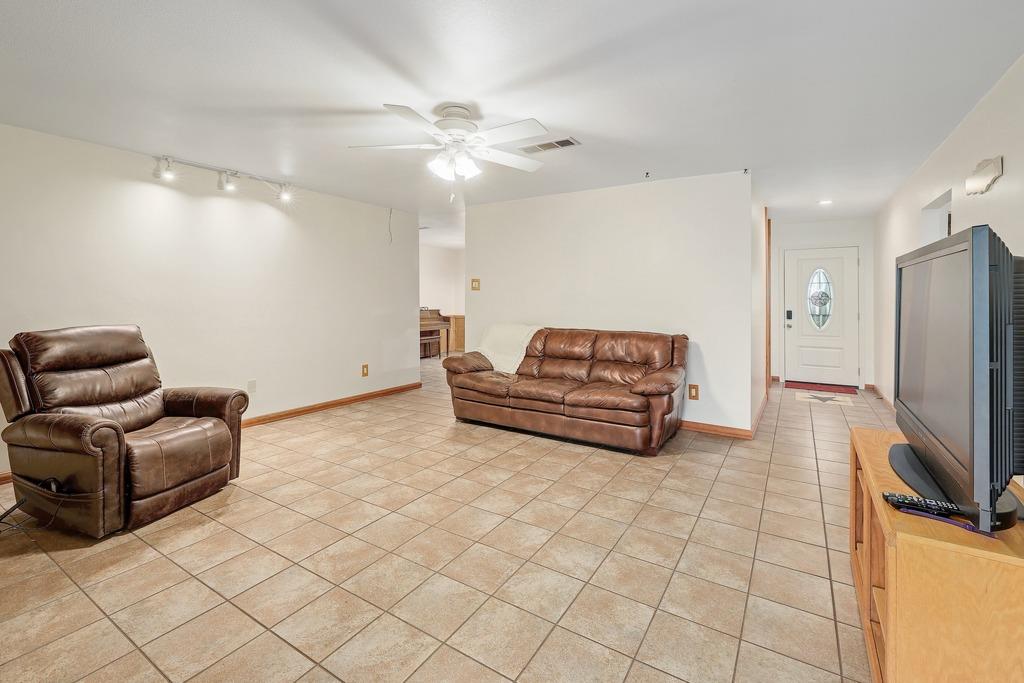 986 Shiloh Road Bastrop TX 78602