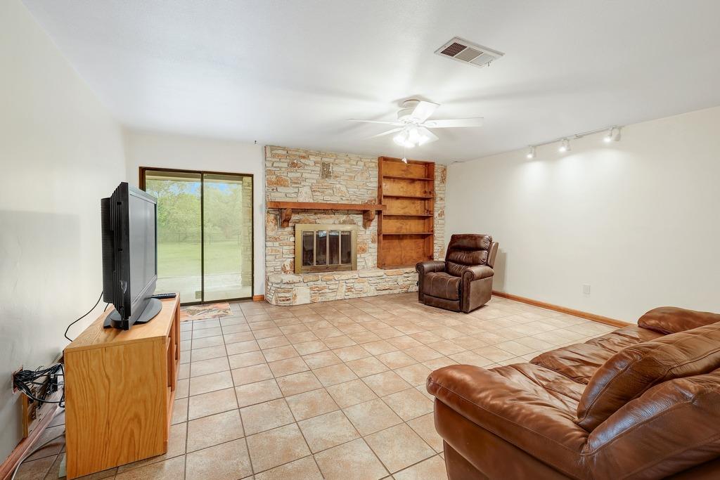 986 Shiloh Road Bastrop TX 78602