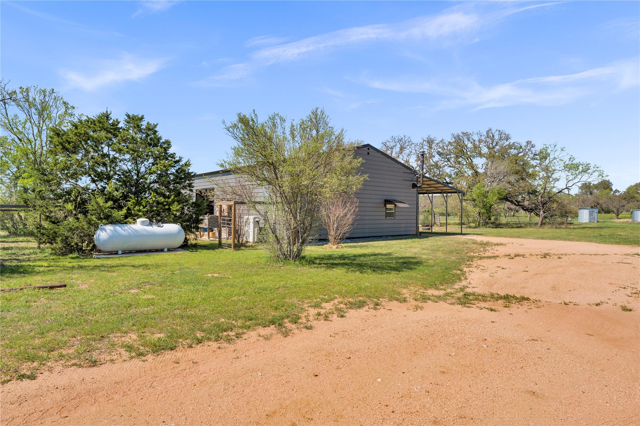 6475 County Road 216 Llano TX 78643