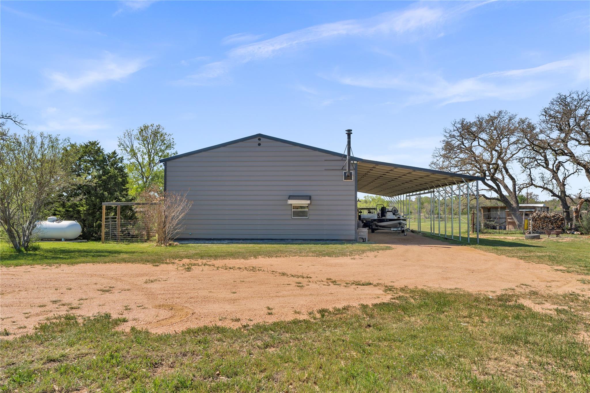 6475 County Road 216 Llano TX 78643