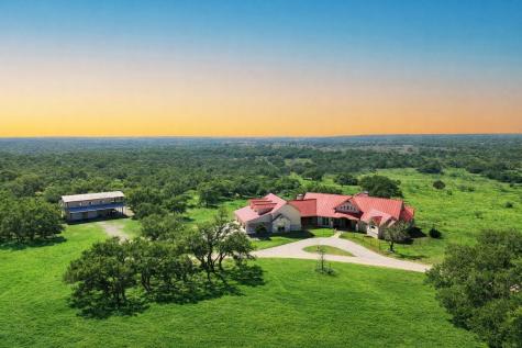 2810 Bridlewood Ranches Drive San Marcos TX 78666