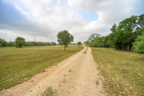 323 Cr 446 Gonzales TX 78629
