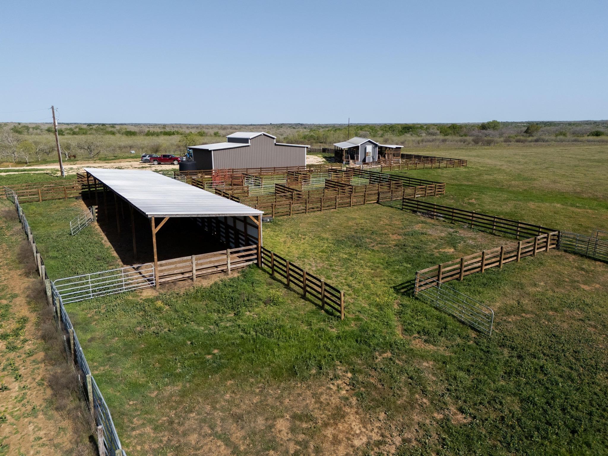 62 County Road 448 Waelder TX 78959