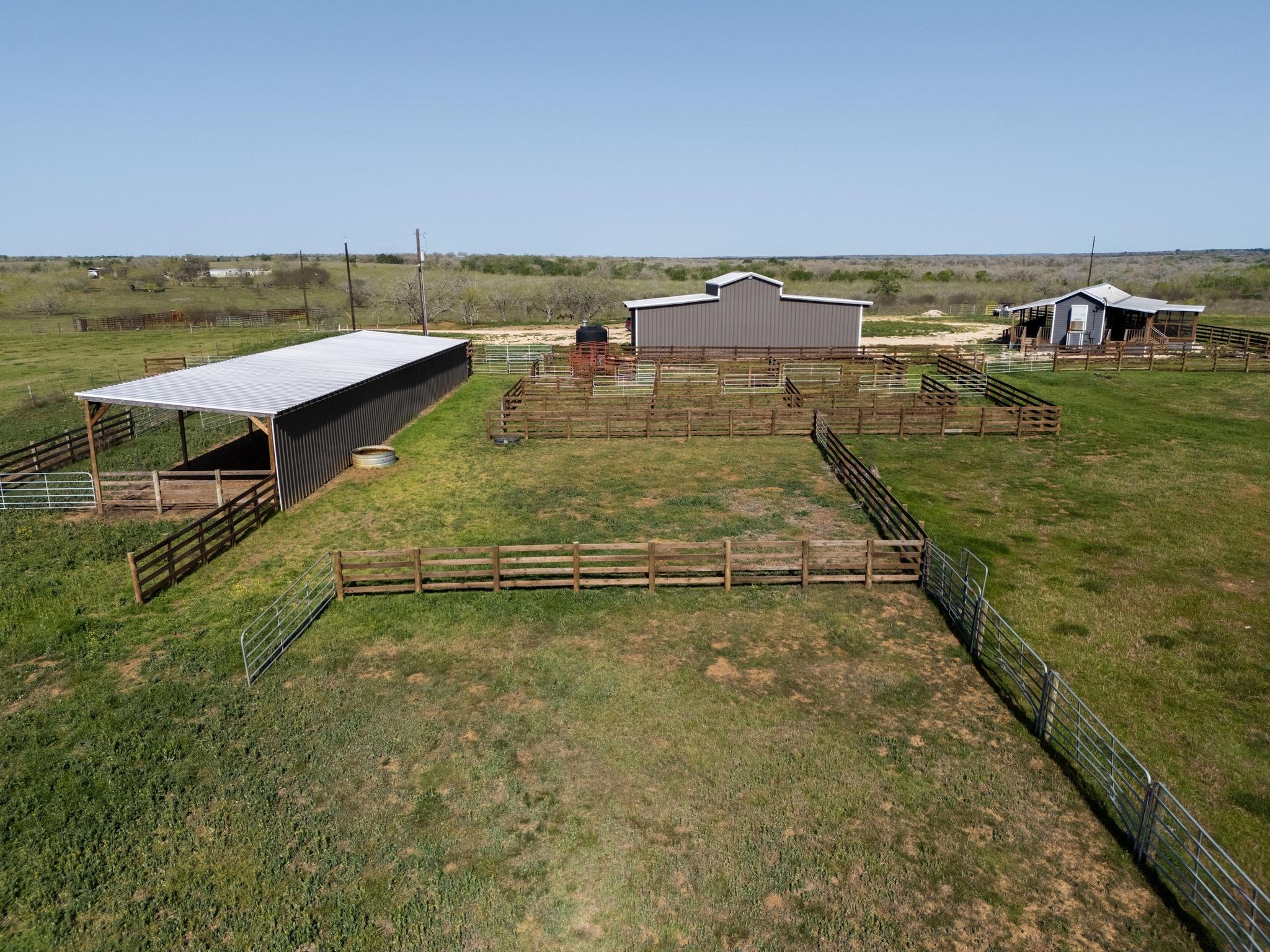 62 County Road 448 Waelder TX 78959