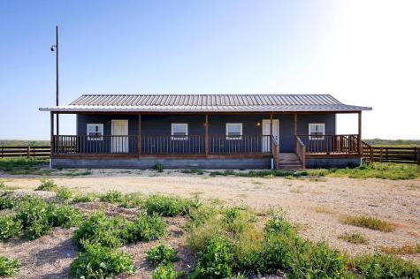 62 County Road 448 Waelder TX 78959