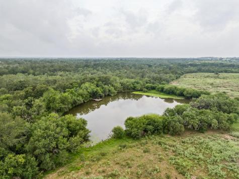 9611 Wilke Road Kingsbury TX 78638