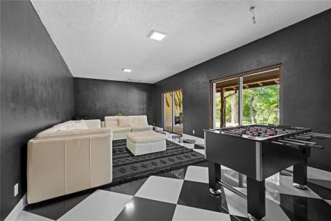 1577 County Road 431 Tennessee Colony TX 75861